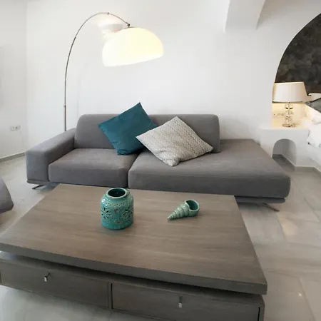 Hotel Anteliz Fira (Santorini)