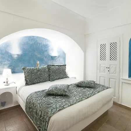 Anteliz Fira (Santorini)